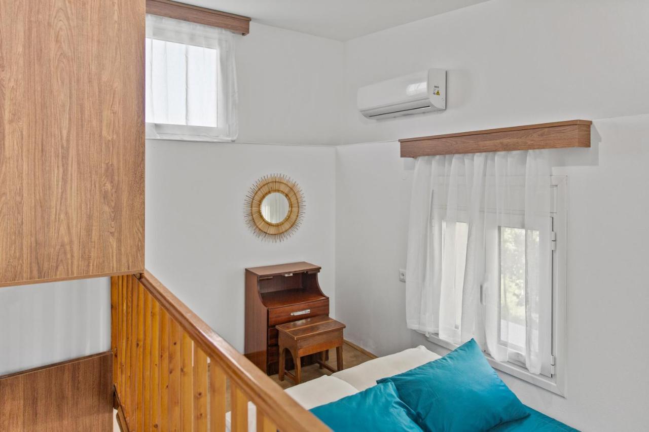 Ferienhaus Alonia Traditional House In Malona *